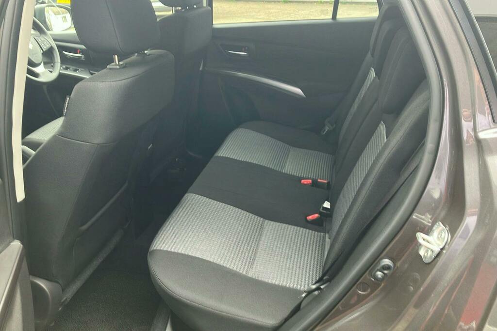 Suzuki S Cross 1.5H Motion Suv Hybrid Ags White #4