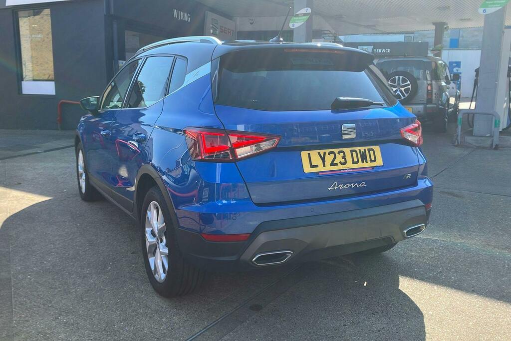 Seat Arona 1.0 Tsi Fr Suv White #2