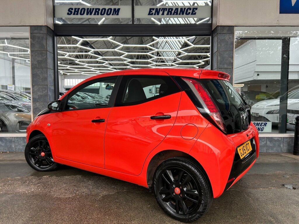 Toyota Aygo 1.0 Vvt-i X-cite Hatchback Euro 5 6 Orange #4