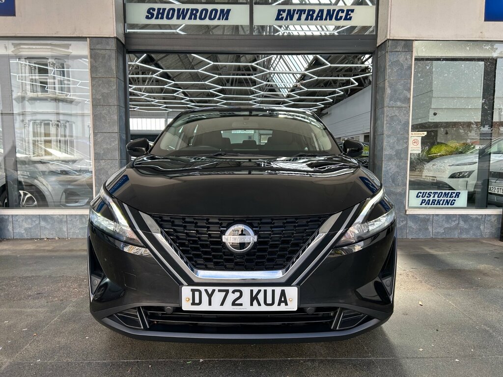 Nissan Qashqai 1.3 Dig-t Mhev Acenta Premium Suv Hybrid Ma DY72KUA Black