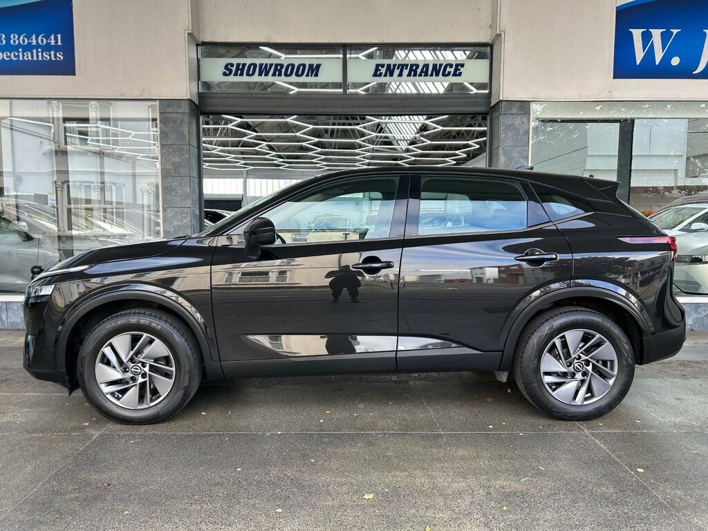 Nissan Qashqai 1.3 Dig-t Mhev Acenta Premium Suv Hybrid Ma DY72KUA Black #3