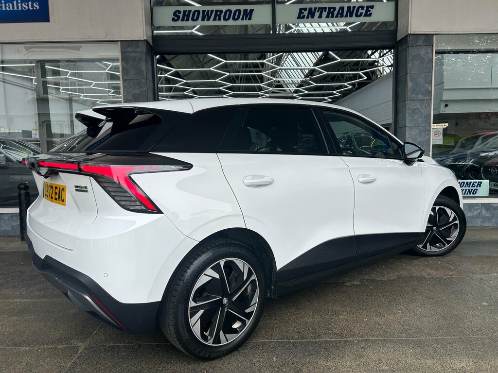 MG MG4 64Kwh Trophy Long Range Hatchback 2 White #6