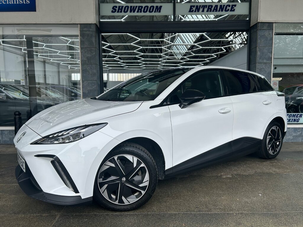 MG MG4 64Kwh Trophy Long Range Hatchback 2 White #2