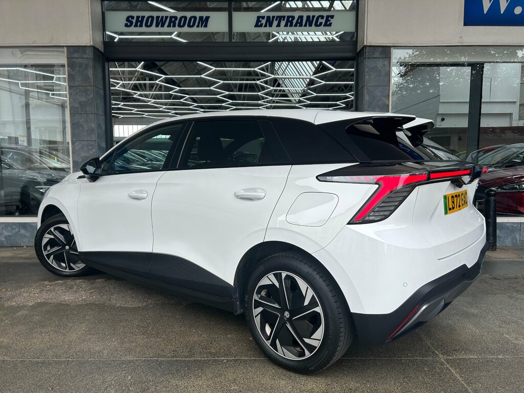 MG MG4 64Kwh Trophy Long Range Hatchback 2 White #4