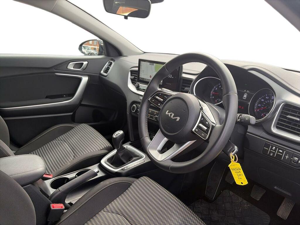 Kia Ceed 1.5 T-gdi 2 Hatchback Euro 6 S RE74HRO Black #6