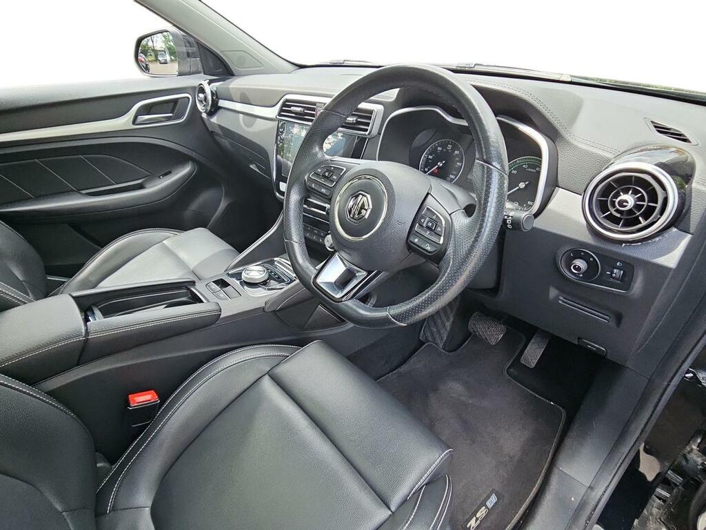 MG ZS 44.5Kwh Exclusive Suv 143 Ps Black #6