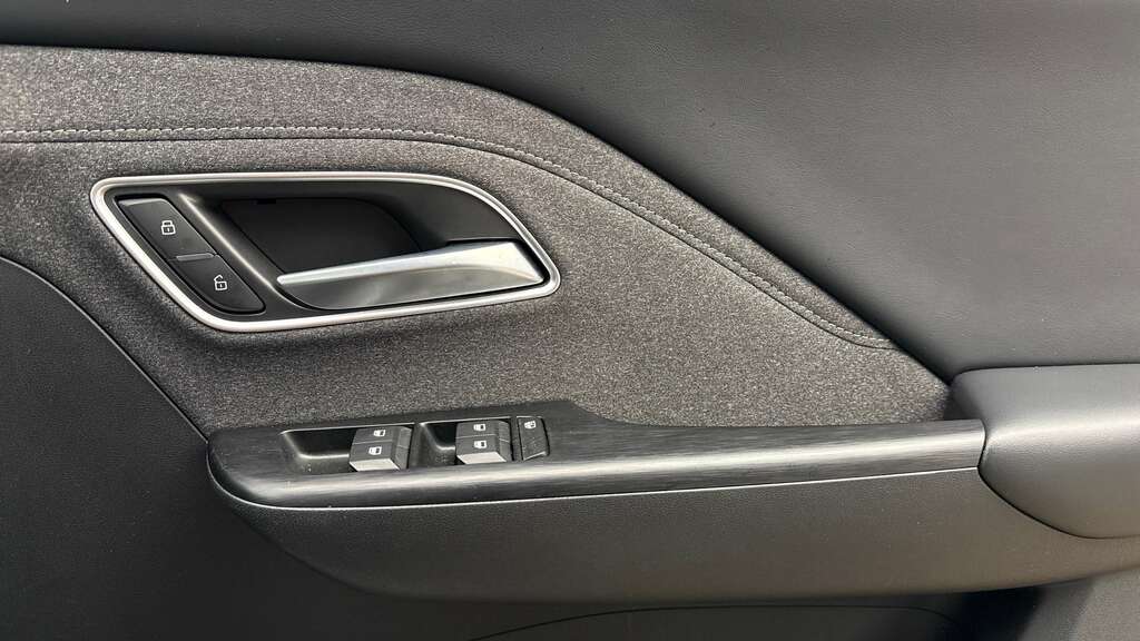 MG ZS 1.5 Hybrid Se Grey #11