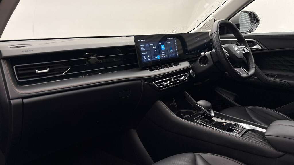 MG HS 1.5 T-gdi 24.7Kwh Trophy Suv Plug-in Hy Silver #3