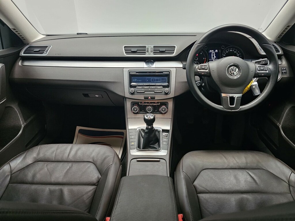 Volkswagen Passat Silver #36