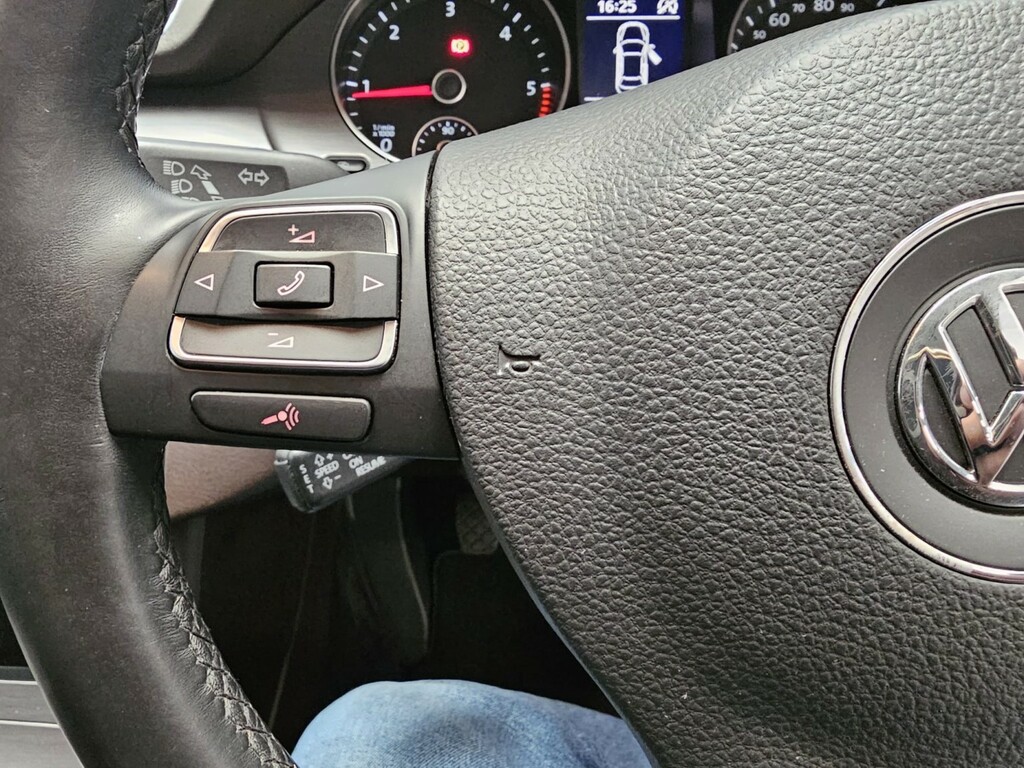 Volkswagen Passat Silver #14
