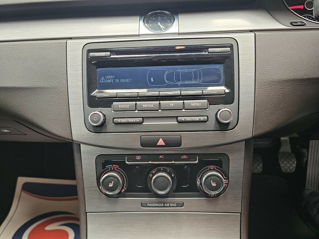 Volkswagen Passat Silver #42