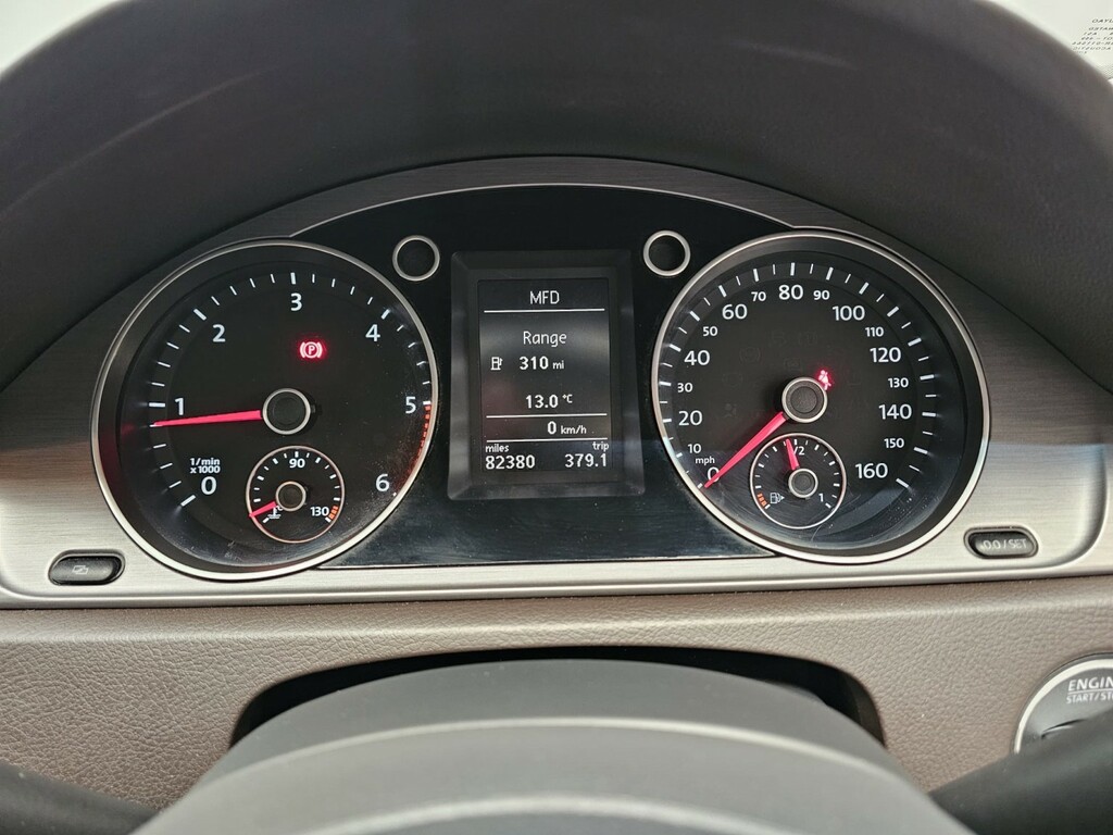 Volkswagen Passat Silver #38