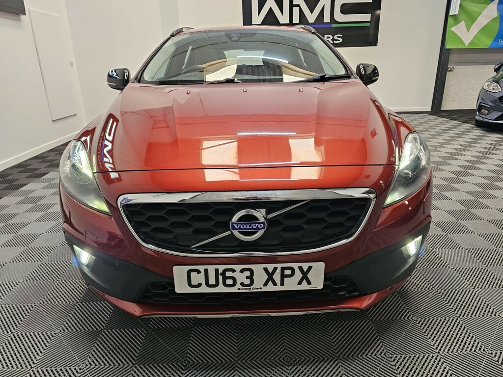 Volvo V40 Cross Country 1.6 D2 Lux Red #3