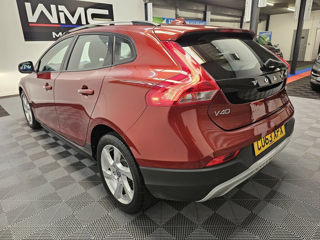 Volvo V40 Cross Country 1.6 D2 Lux Red #6