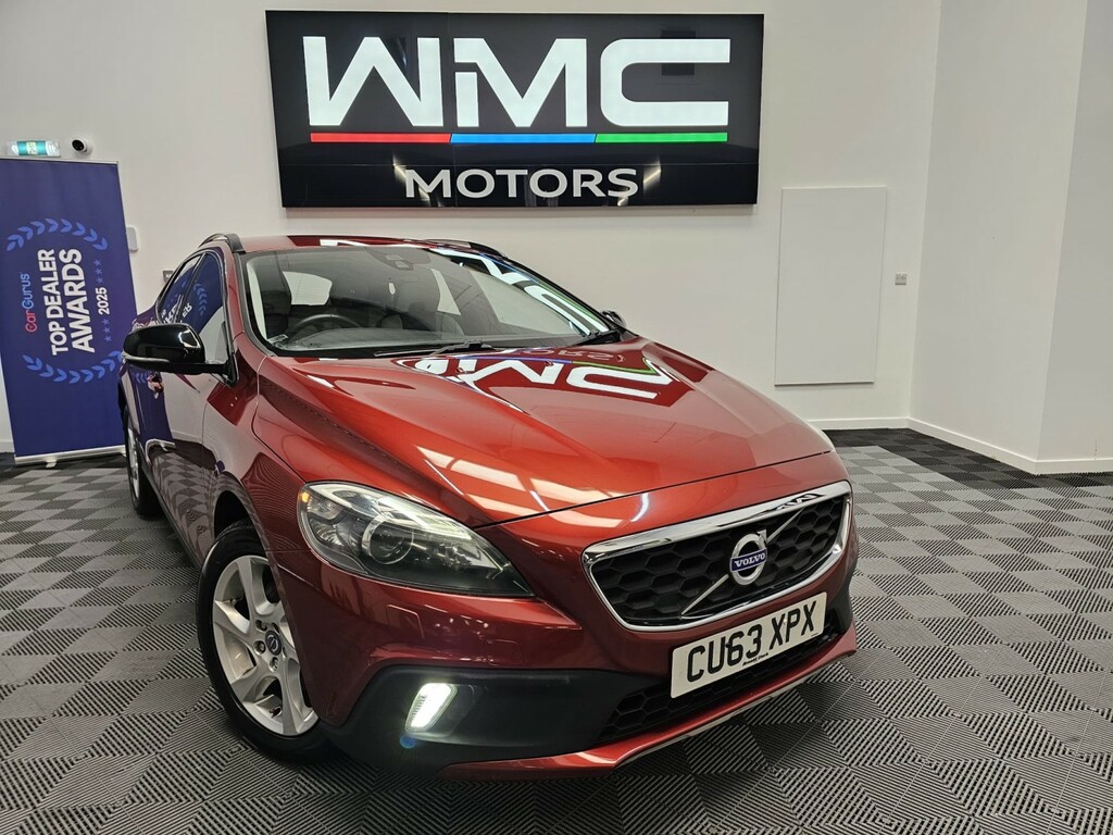 Volvo V40 Cross Country 1.6 D2 Lux Red