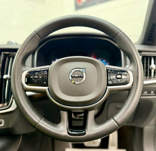 Volvo S90 T8 Recharge R-design Climate Pack Grey #35