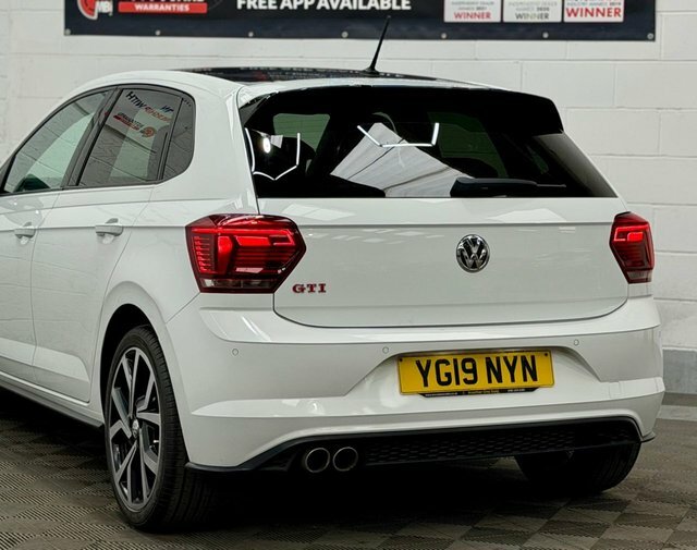 Volkswagen Polo 2.0 Tsi Gpf Gti Hatchback Dsg Euro 6 YG19NYN White #3