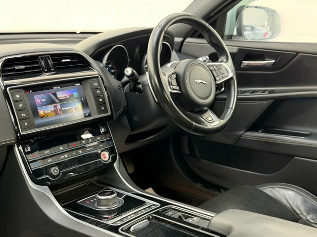 Jaguar XE 2.0D R-sport Saloon Euro 6 Ss White #3