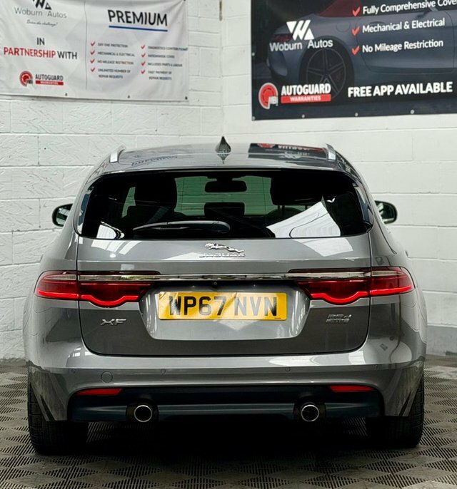 Jaguar XF R-dynamic Se Black White #11