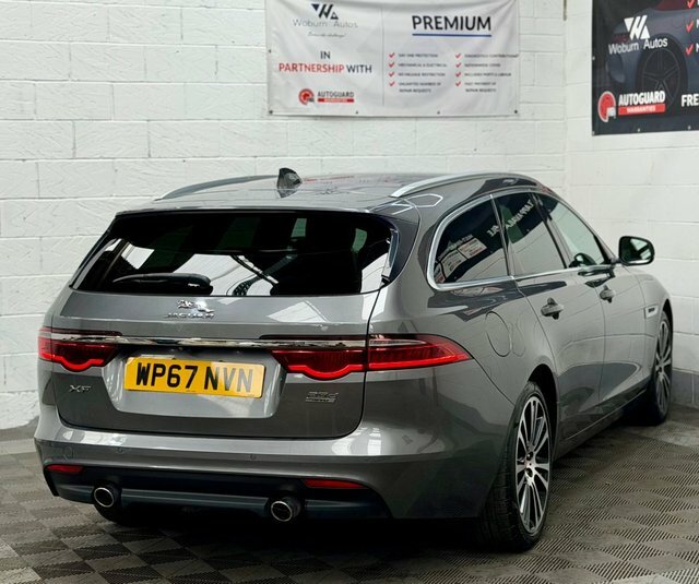 Jaguar XF R-dynamic Se Black White #19
