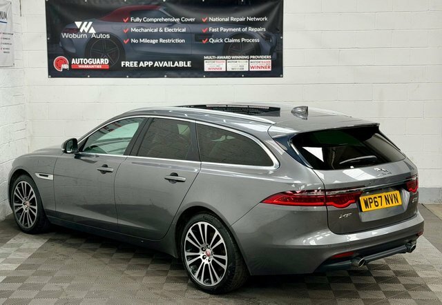 Jaguar XF R-dynamic Se Black White #18