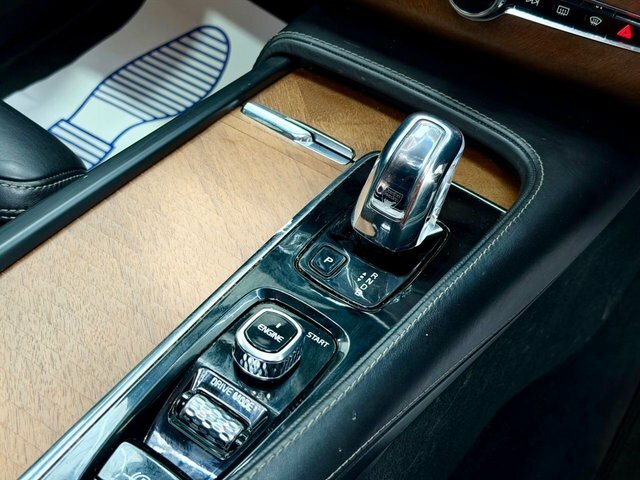 Volvo XC90  Silver #42