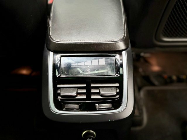 Volvo XC90  Silver #32