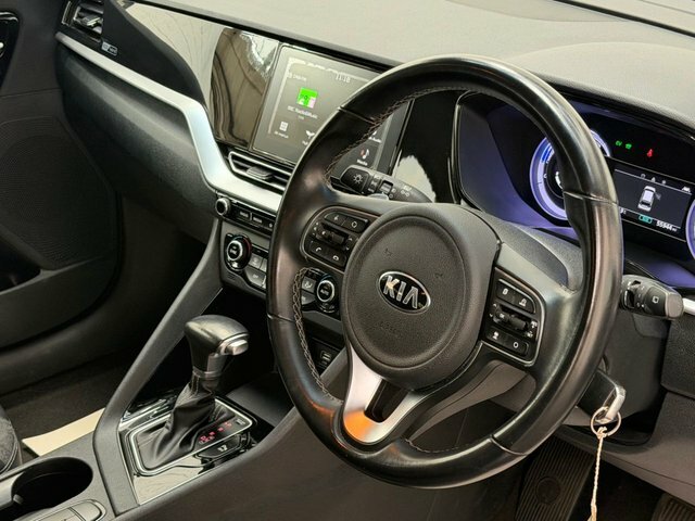Kia Niro 2 White #42