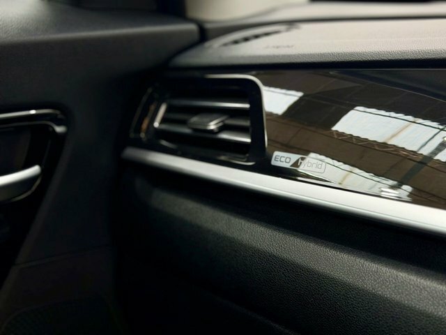 Kia Niro 2 White #40