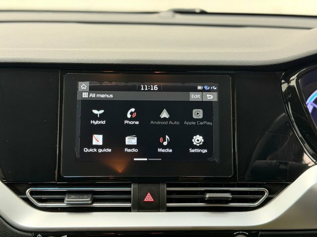 Kia Niro 2 White #35