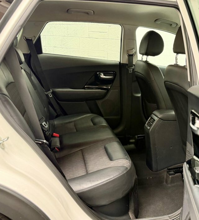 Kia Niro 2 White #23