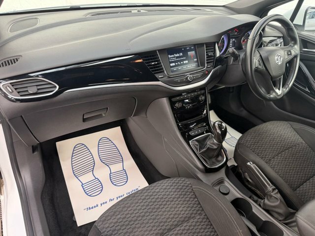 Vauxhall Astra Vauxhall Astra 1.2 Turbo Sri Vx Line Nav Hatchb...  #19