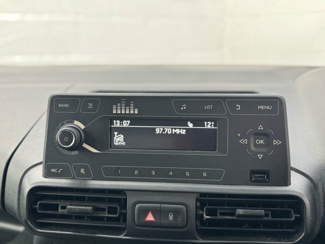 Vauxhall Combo Life Energy 7 Seat 5-Door Black #33