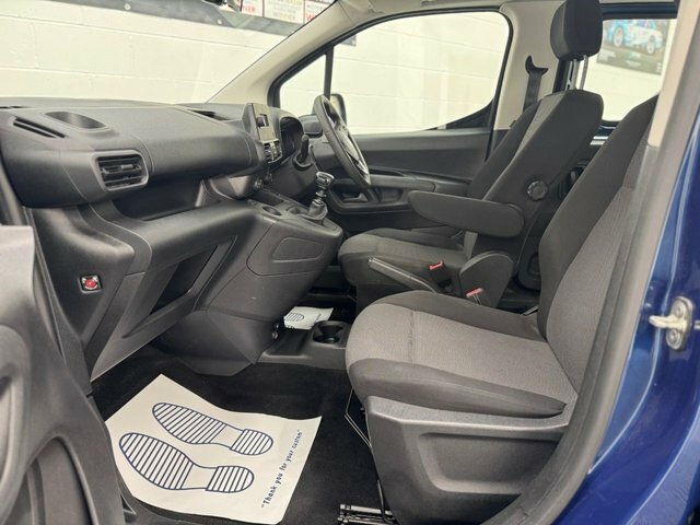 Vauxhall Combo Life Energy 7 Seat 5-Door Black #17