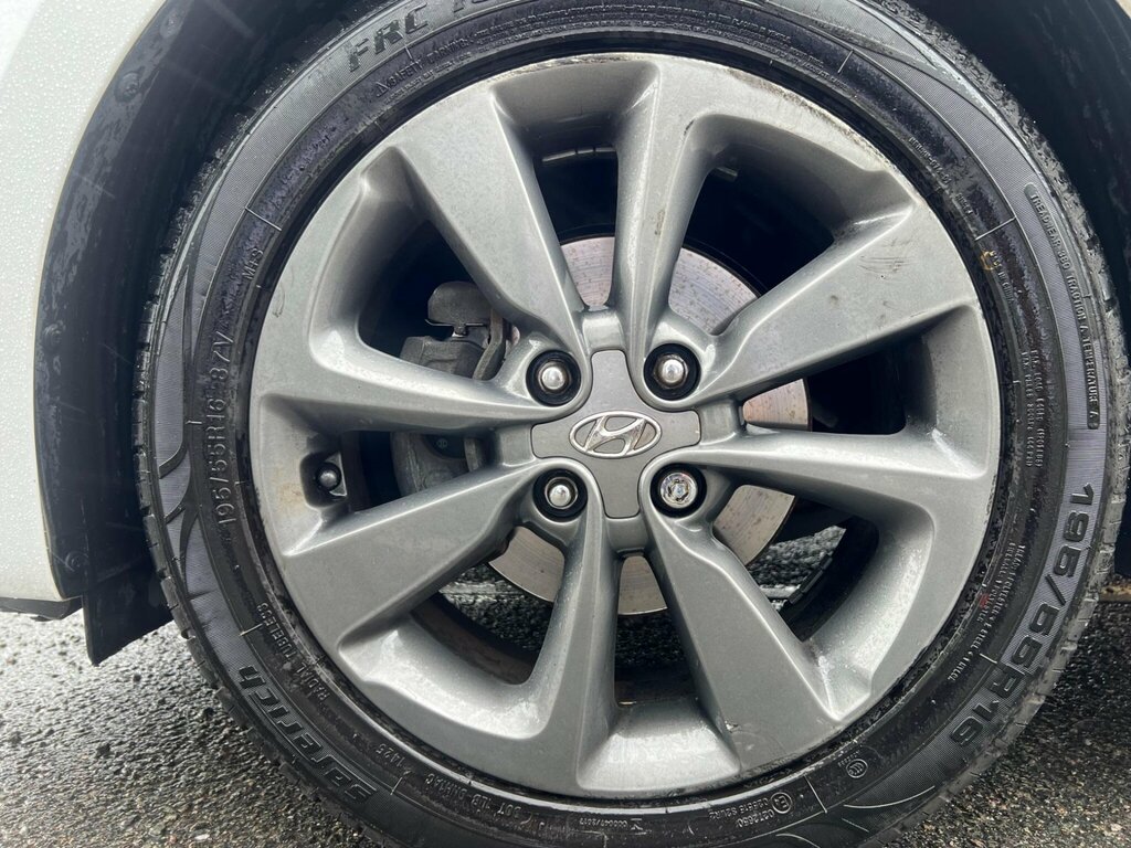 Hyundai I20 I20 Premium Mpi Red #41