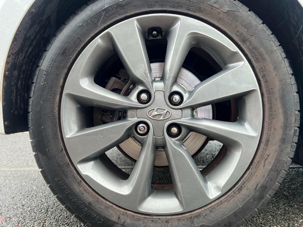 Hyundai I20 I20 Premium Mpi Red #43