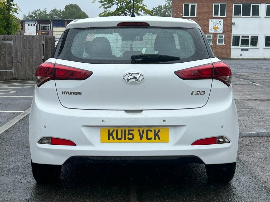 Hyundai I20 I20 Premium Mpi Red #7