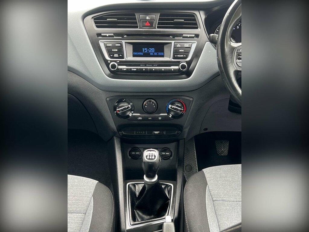 Hyundai I20 I20 Premium Mpi Red #27