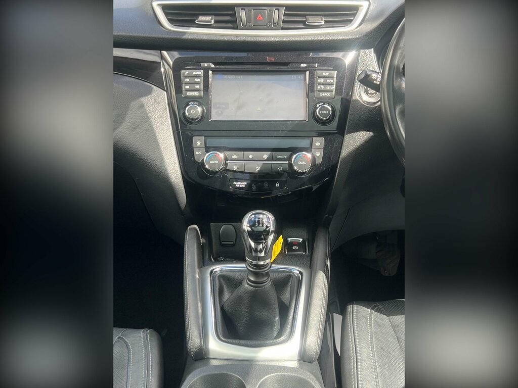 Nissan Qashqai 1.5 Dci Visia Smart Vision Pack  #1