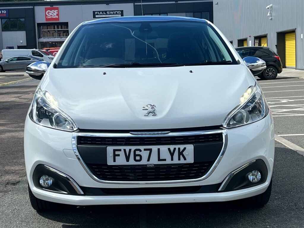 Peugeot 208 1.2 Puretech Allure Premium Euro 6 Ss FV67LYK White #3