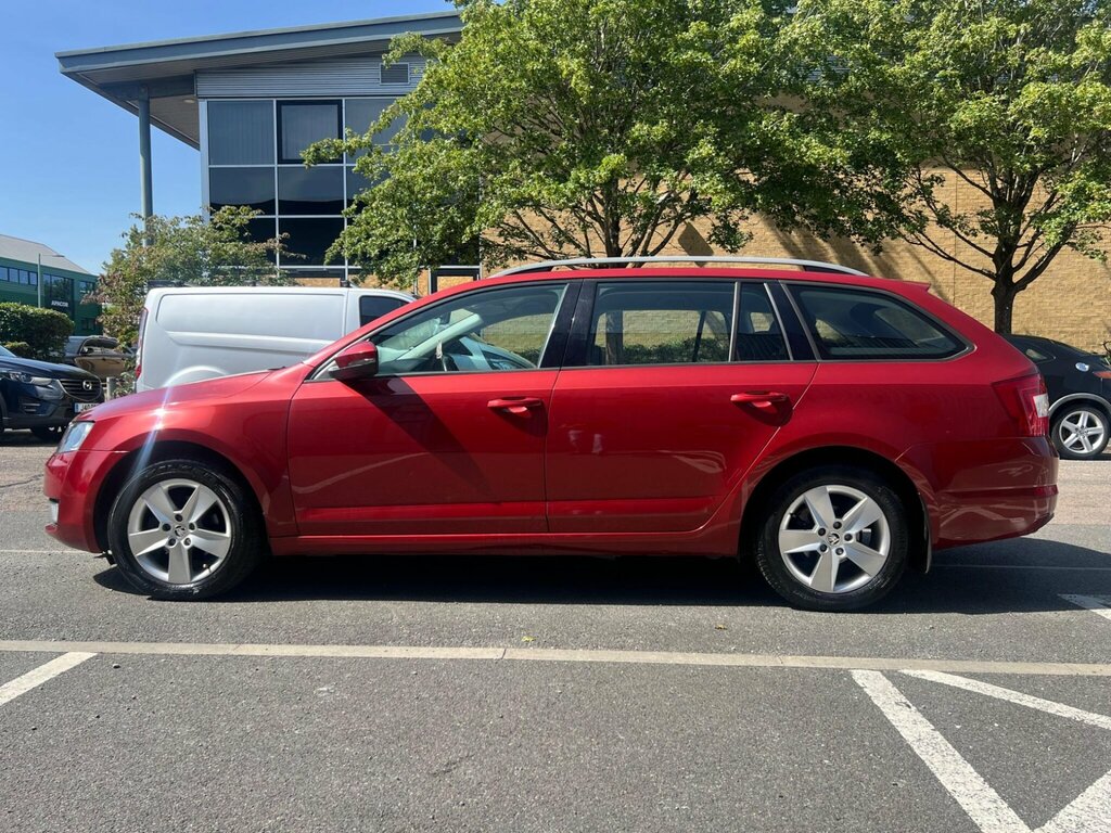 Skoda Octavia 1.6 Tdi Se Business Dsg Euro 6 Ss Red #5