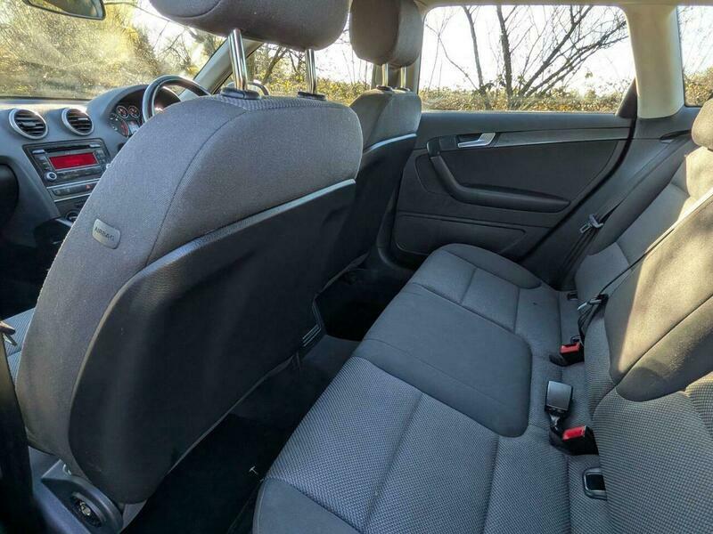 Audi A3 1.6 Tdi Se Sportback Black #6