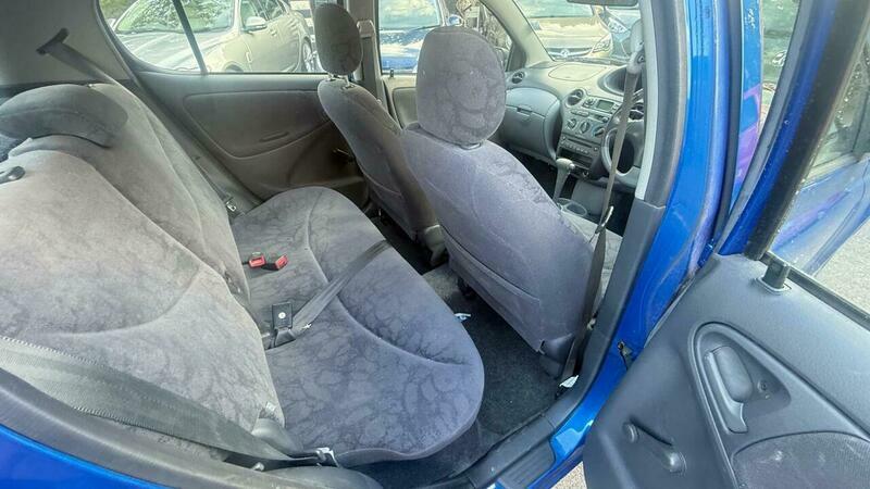 Toyota Yaris 1.3 Vvt-i 16V Cdx #5