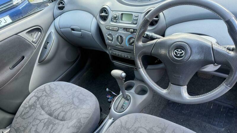 Toyota Yaris Variant Cdx Red #8