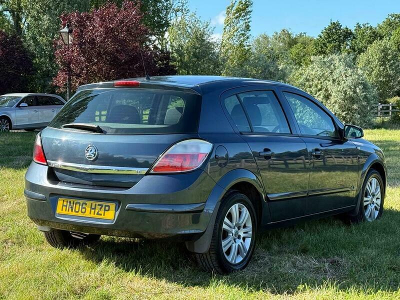 Vauxhall Astra 1.6 Astra Sxi Blue #10