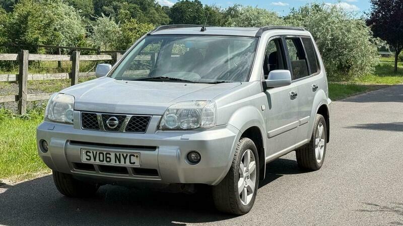 Nissan X-Trail 2.5I Aventura #3