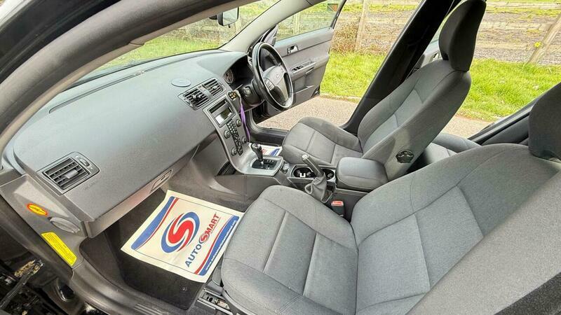 Volvo S40 Se Red #29