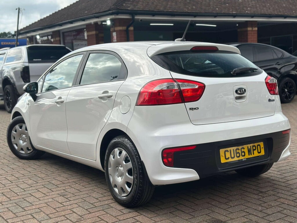Kia RIO 1.2 1 Air White #3