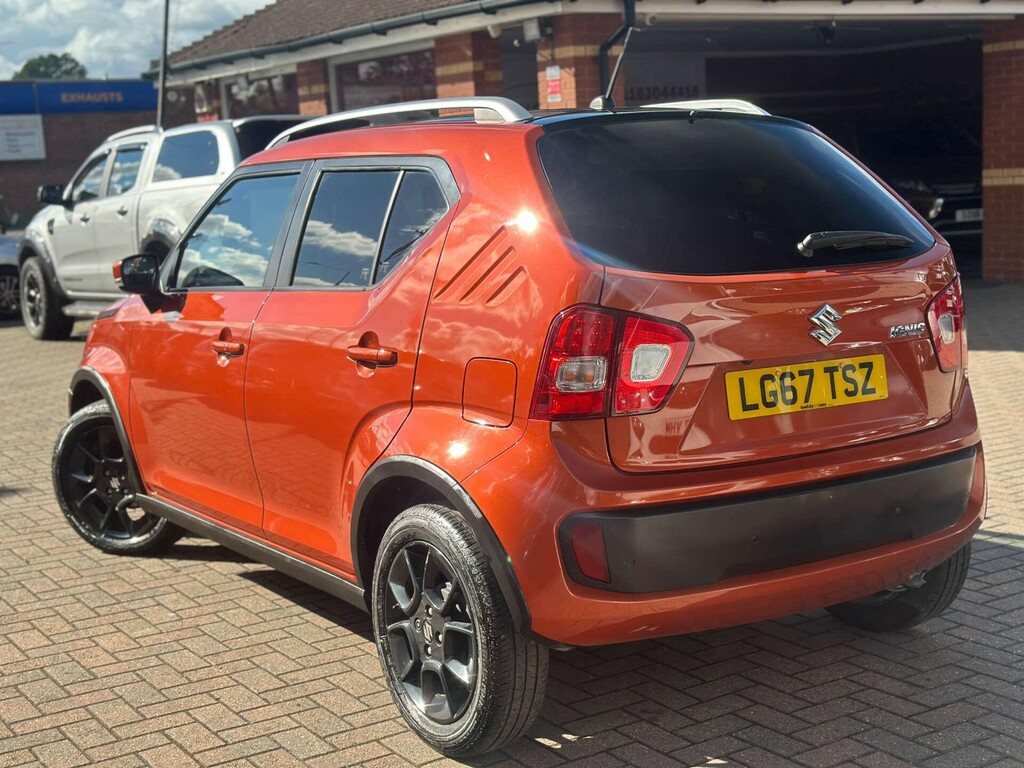 Suzuki Ignis Hatchback Red #10