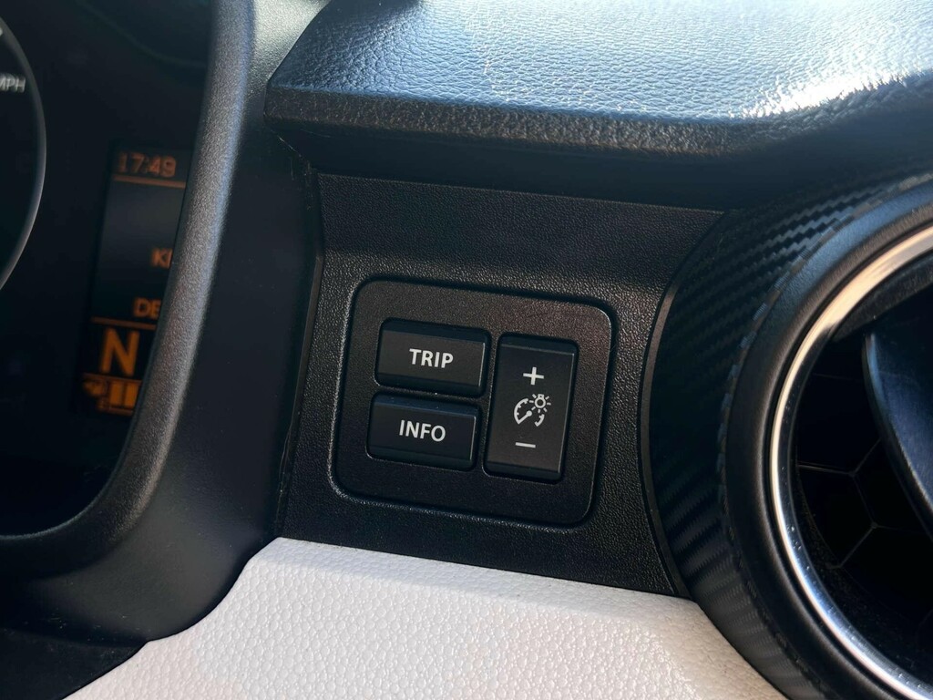 Suzuki Ignis Hatchback Red #25